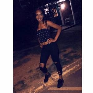 Meet your Posher, Naomi